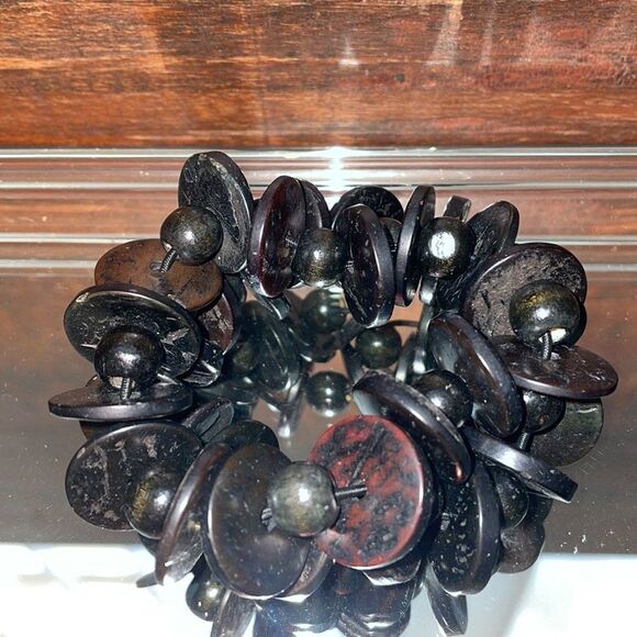 Black wood bead stretch bracelet - Picture 2 of 5